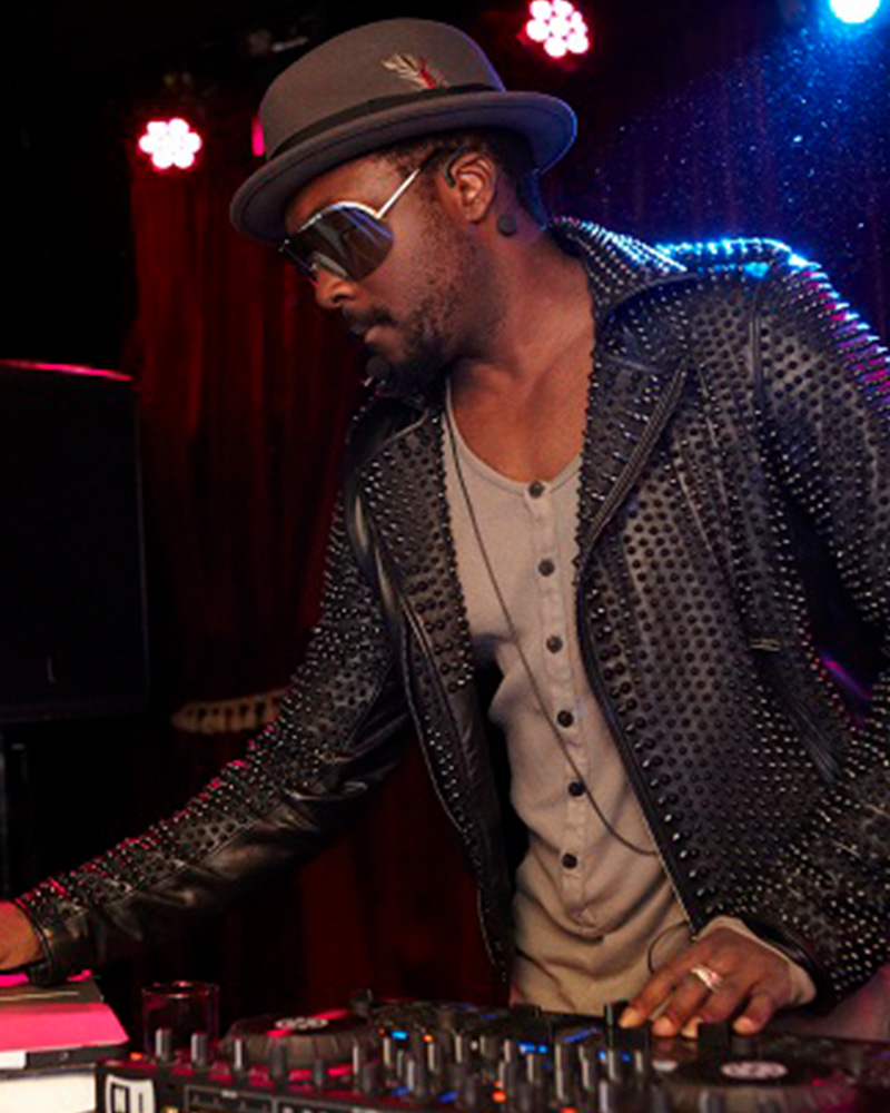 will.i.am Performs Live - The Arts Club