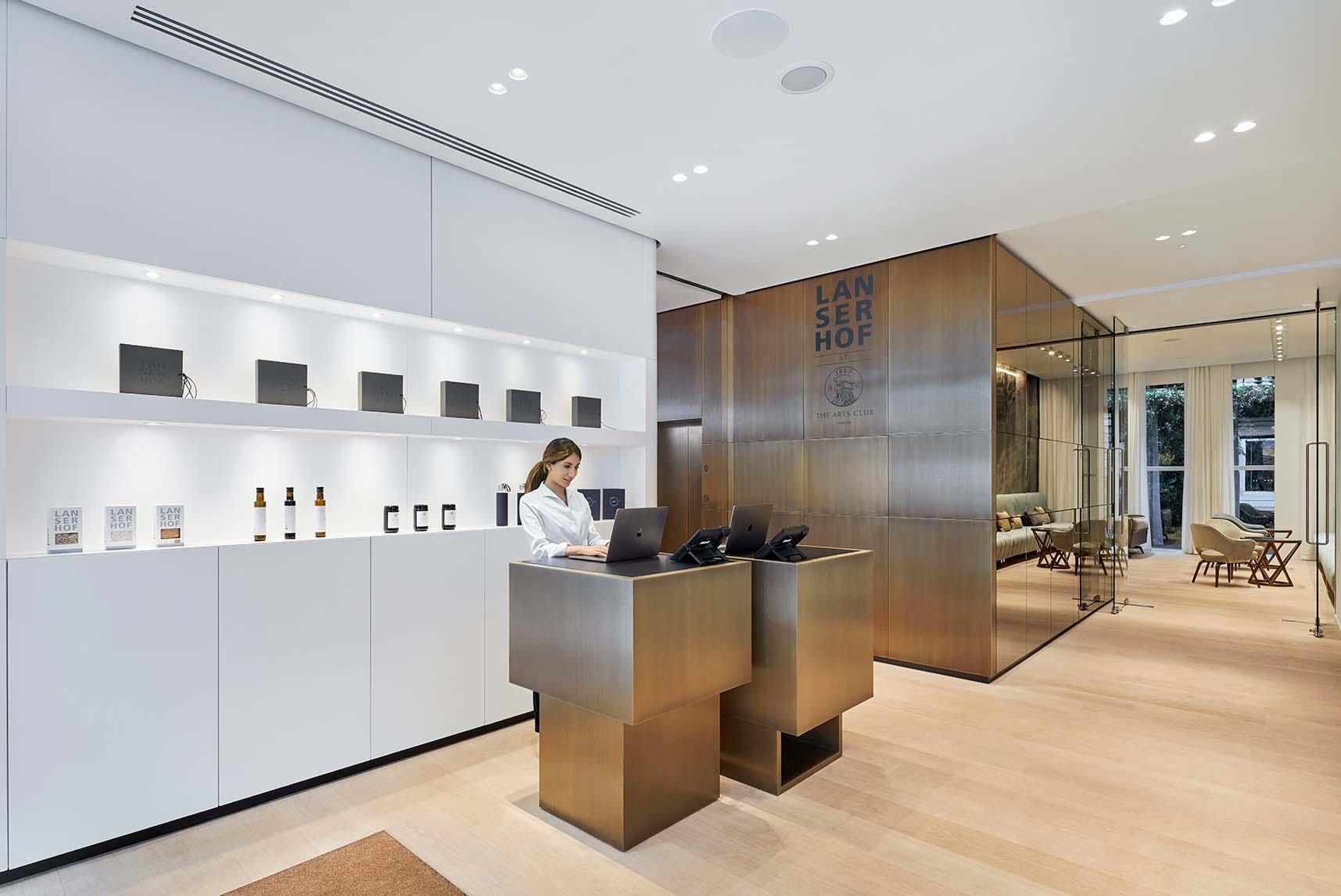 Lanserhof entrance with receptionist