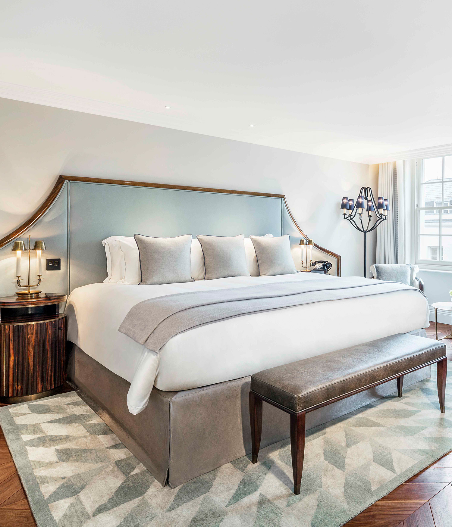 Deluxe King blue bed