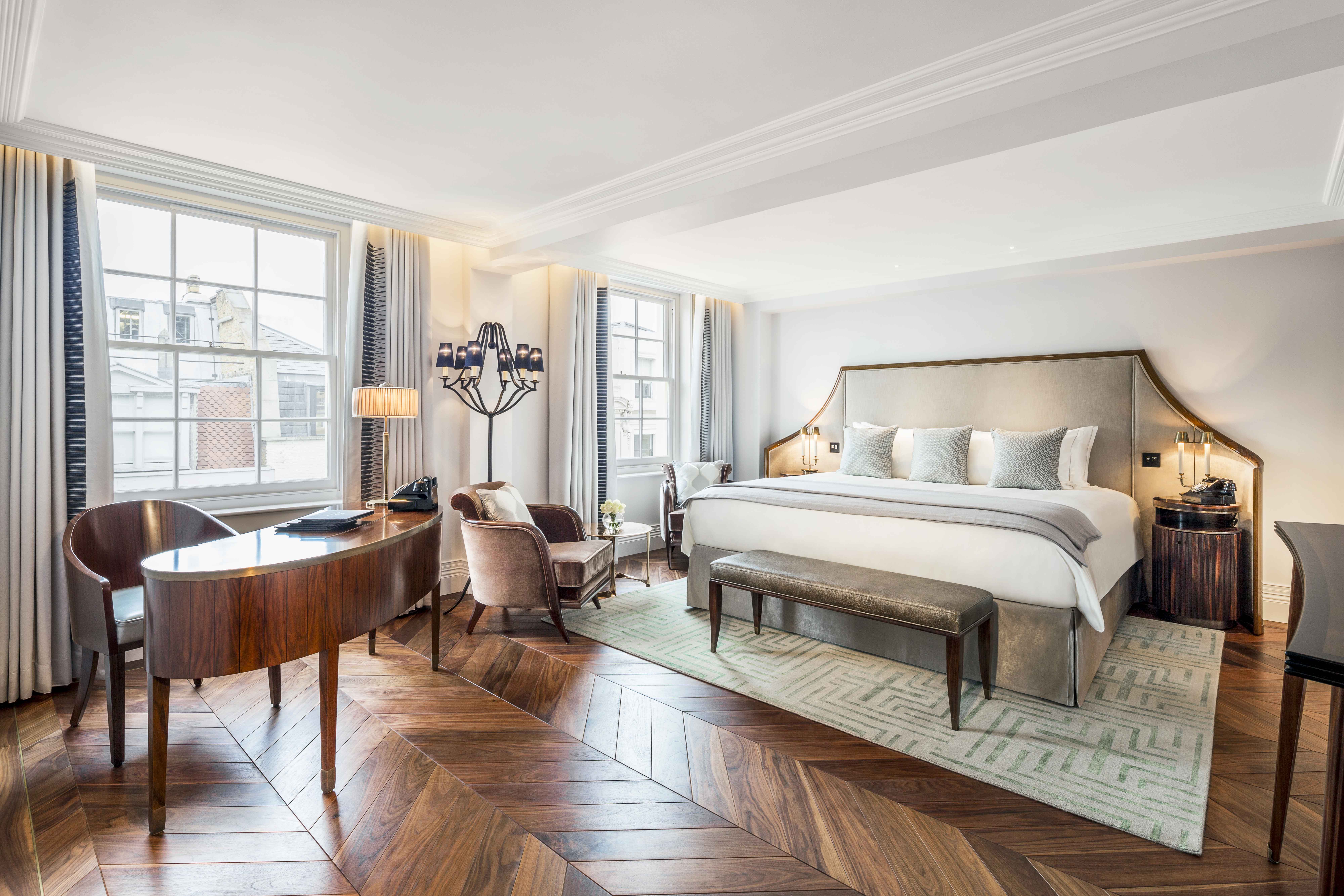 Deluxe King Hotel Room