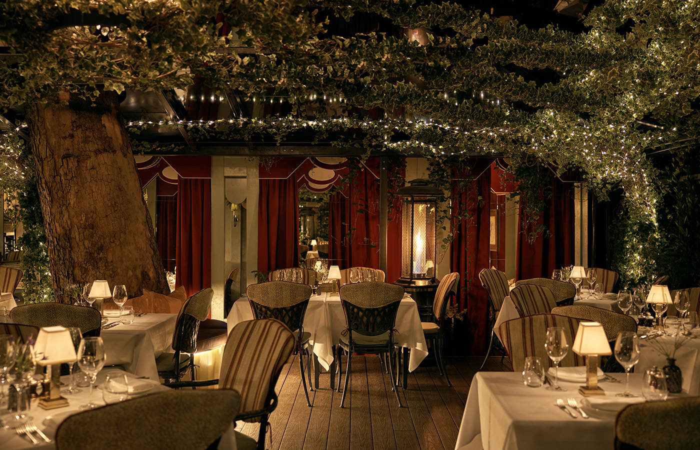 Night garden with lights – gallery